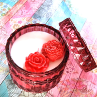 Celeste Candle with red flower